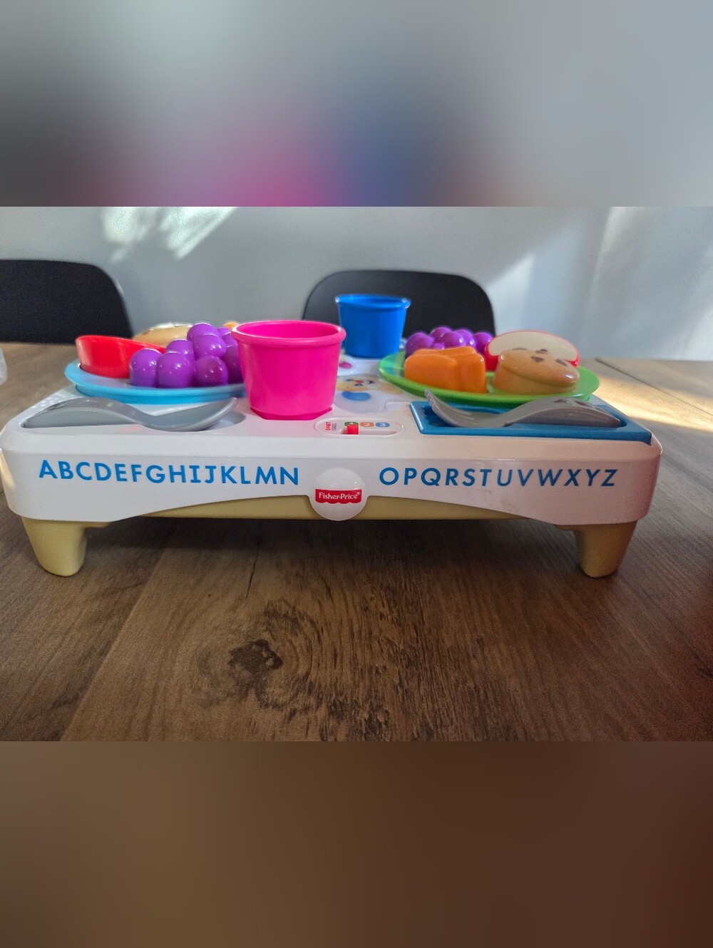 Fisher-Price Laugh & Learn Say Please Snack Set